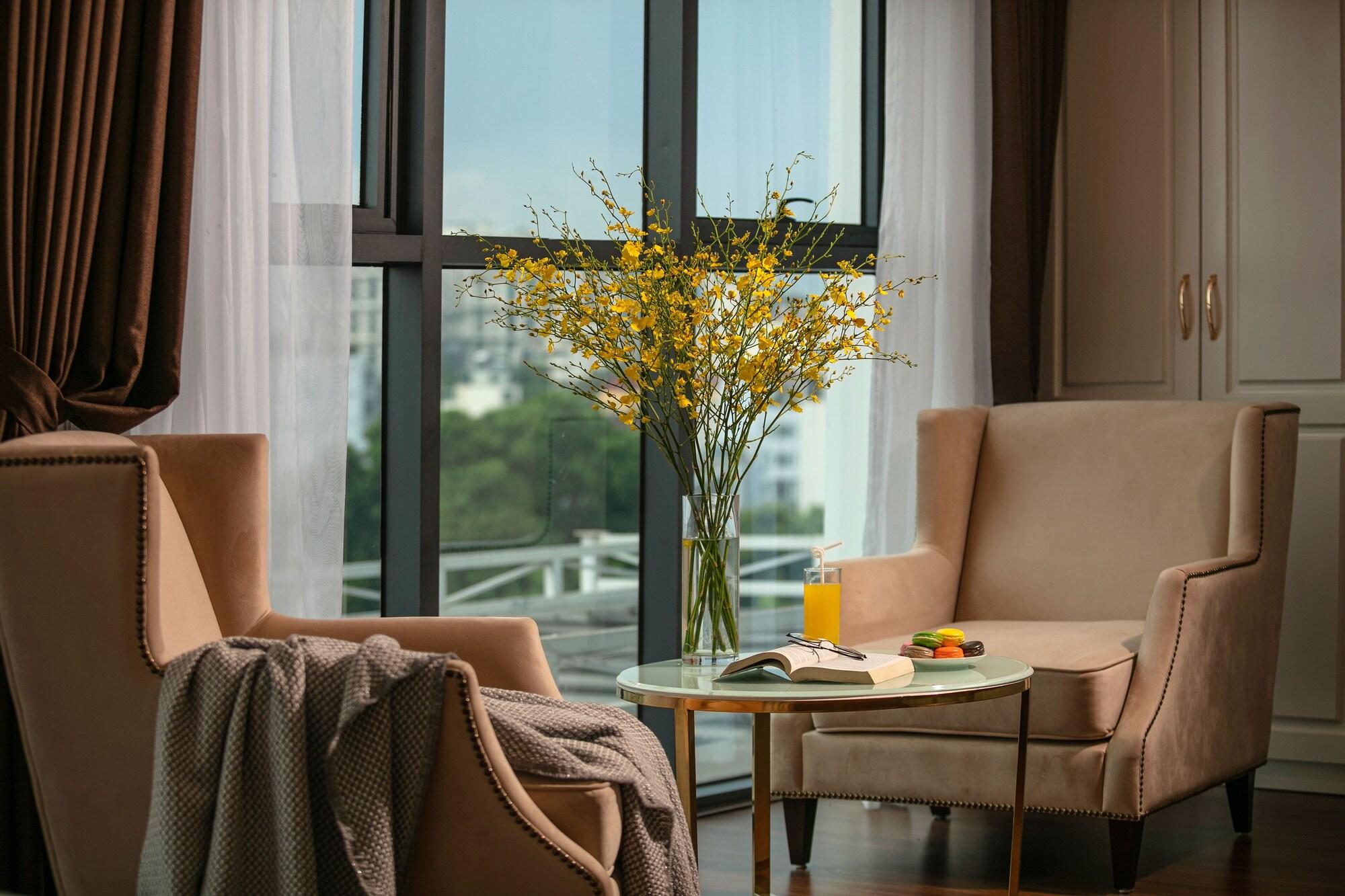 Adonis Hotel Hanoi Bagian luar foto